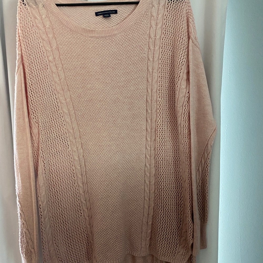 American Eagle ombré pink sweater